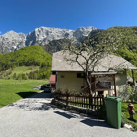 Apartma Zagar Robert *